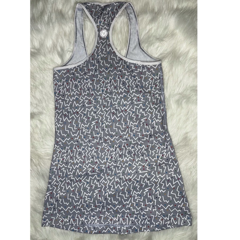 Lululemon (RARE) seawheeze tank - Picture 2 of 7